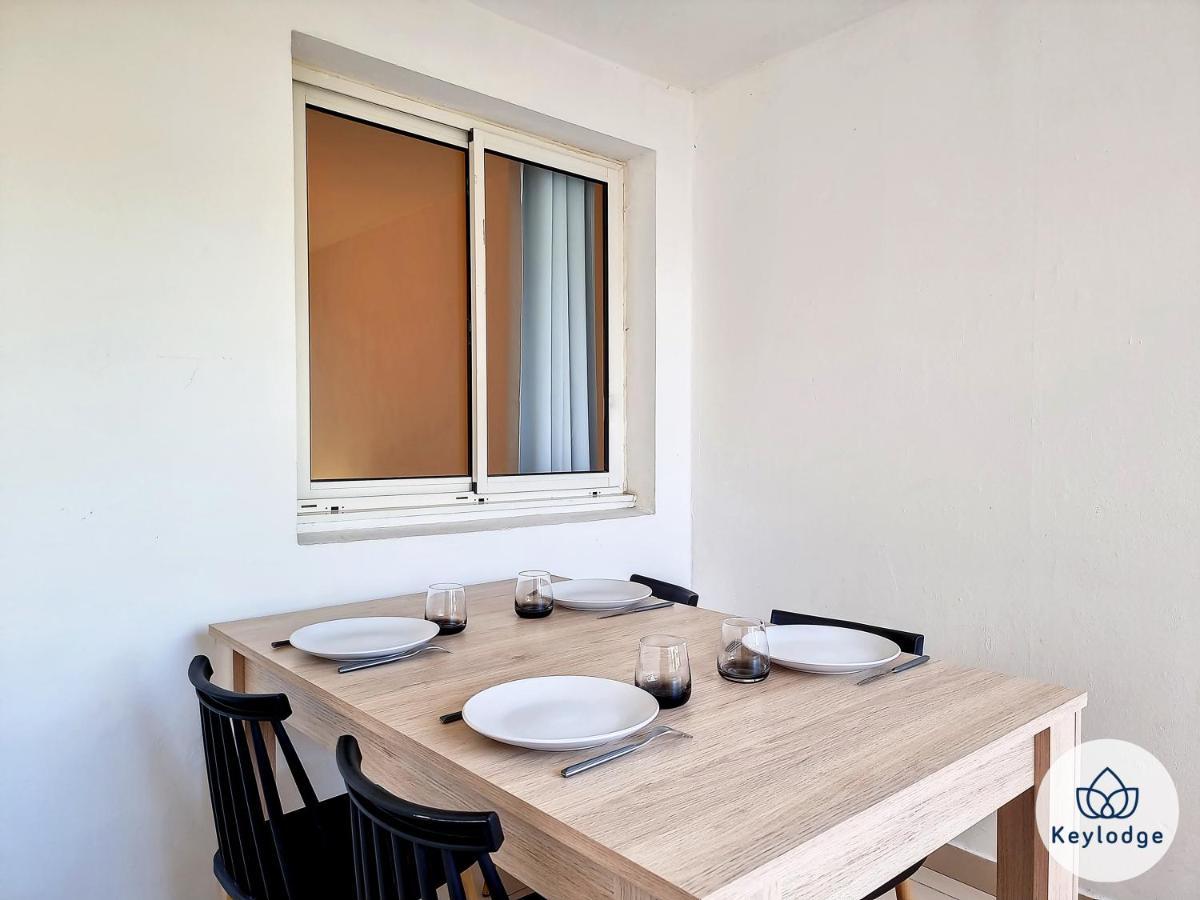 Kheyl Home 2 Etoiles - T3 De 47 M2 A Сен Дьони Екстериор снимка